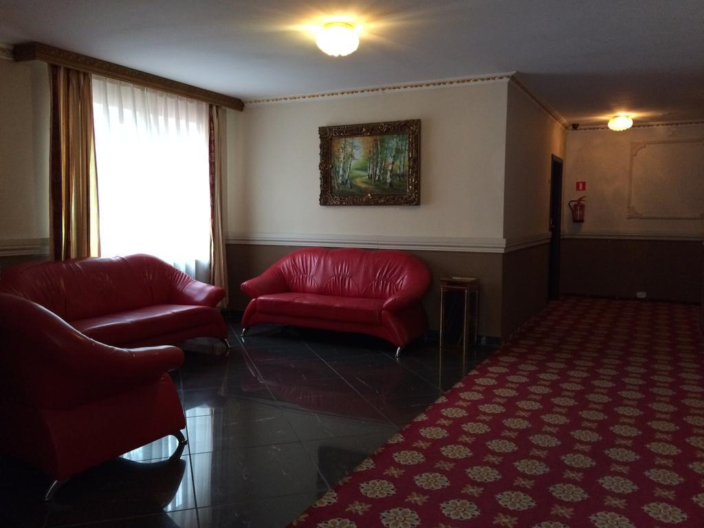 Hotel Colosseum Olecko Eksteriør billede